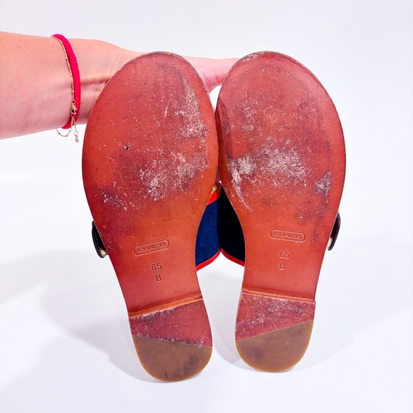 COACH Navy and red flat sandals - Picture 10 of 10